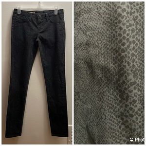 AG Women’s Black Snakeskin ‘The Legging’ Super Skinny Fit Pants. Size 27R